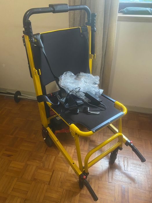 Cadeira subir descer escadas eletrica
