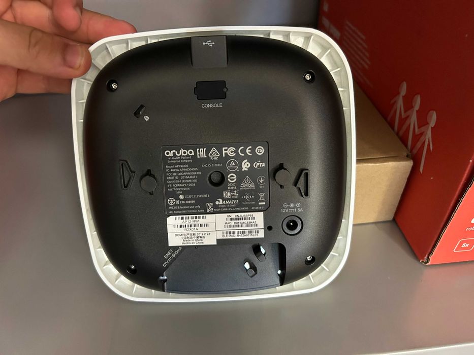 HPE Aruba Instant On AP11 Access Point (RW)64585703476481121