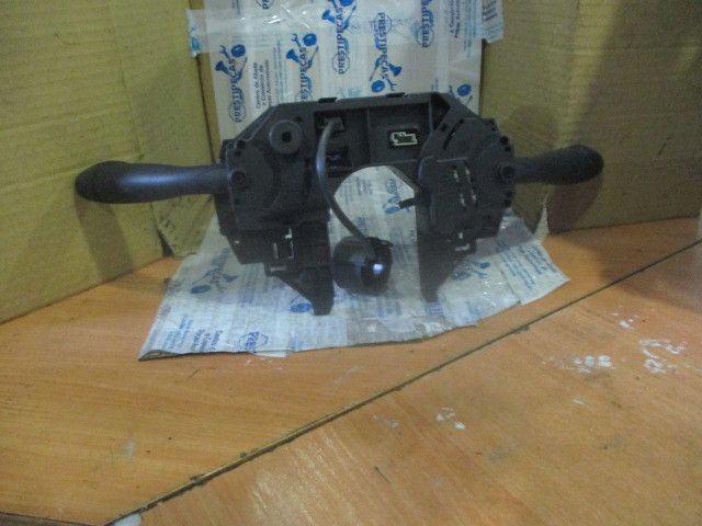 Conjunto / manetes de luzes e limpa vidros CITROËN C4 I (LC_)