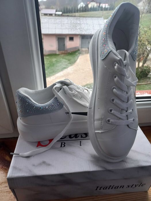 Adidasy biale roz 40 nowe cekiny