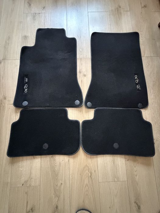 Welurowe dywaniki Infiniti QX30, Q30