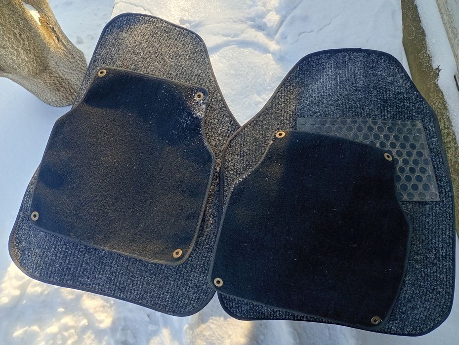 Продам автомобільні коврики