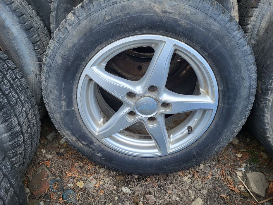 Felgi  aluminiowe koła z oponami vw t4 15r