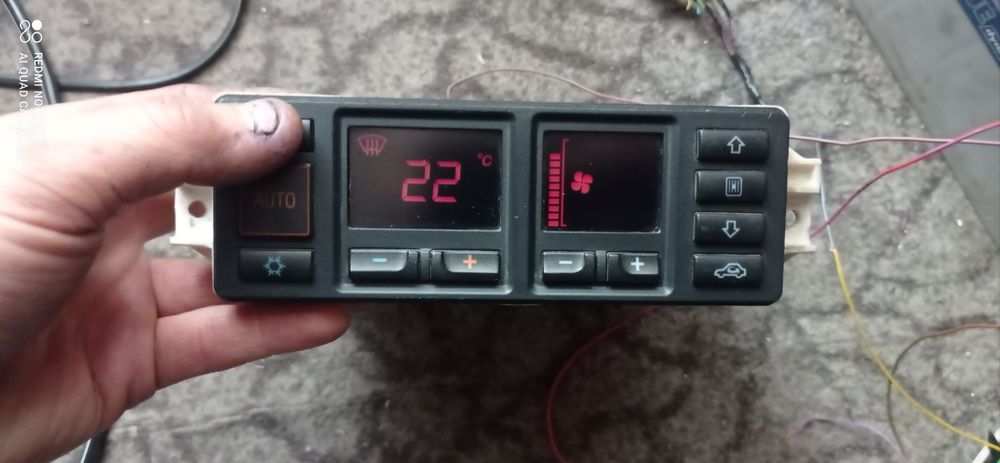 Panel klimatronik Audi 80 8a0 różne numery