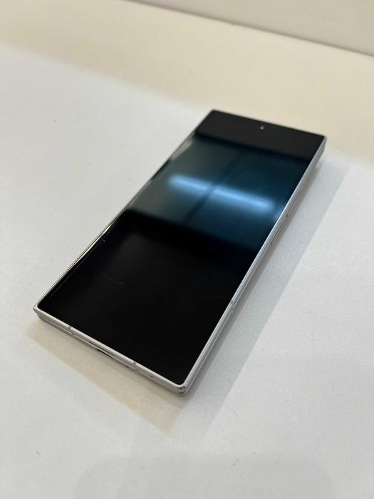 Samsung Galaxy Z Fold7 256GB Cinzento | Risco no ecrã de fora | – Usado