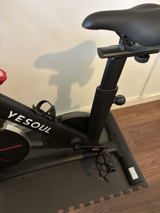 Bicicleta estática para spinning/cycling - Como nova