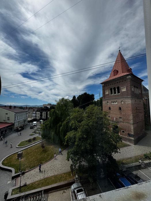 Продається 3-х кімнатна квартира у центрі Дрогобича