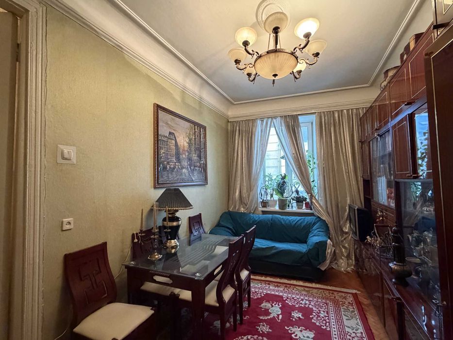 Продаж 2 кімнатної квартири на Грецькій. Міцна сталінка в центрі Одеси
