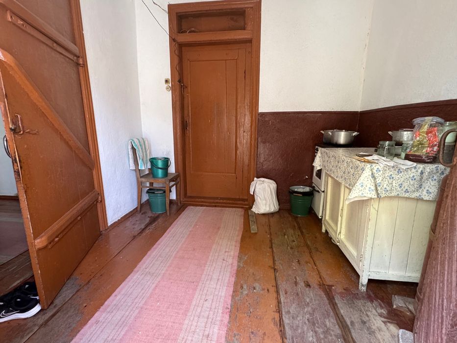 Продаж будинку с. Іванів - 30 сот!