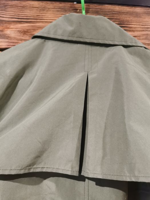 Długi płaszcz trencz na deszczowe dni 42