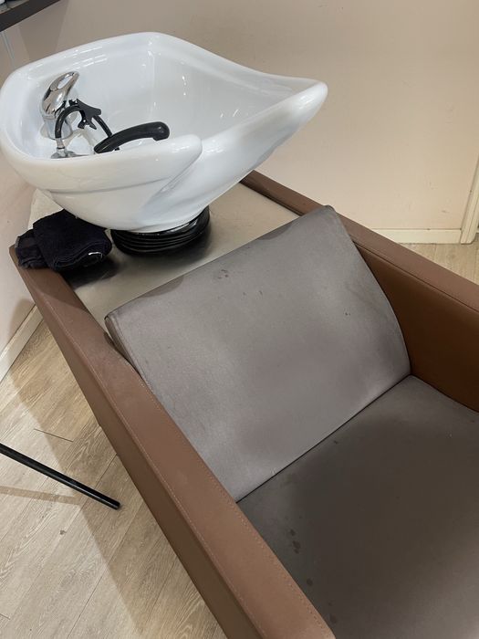 Rampa de lavagem de cabeleireiro