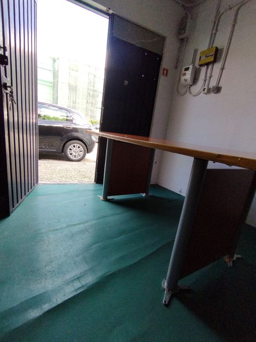 secretaria de escritório+ bloco de gavetas