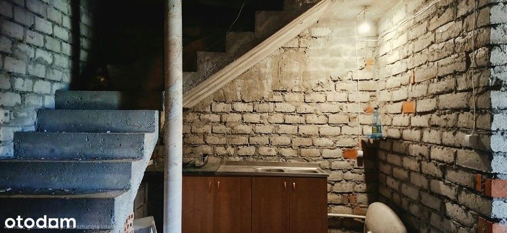 Domek w górach  stanie surowym zamkniętym