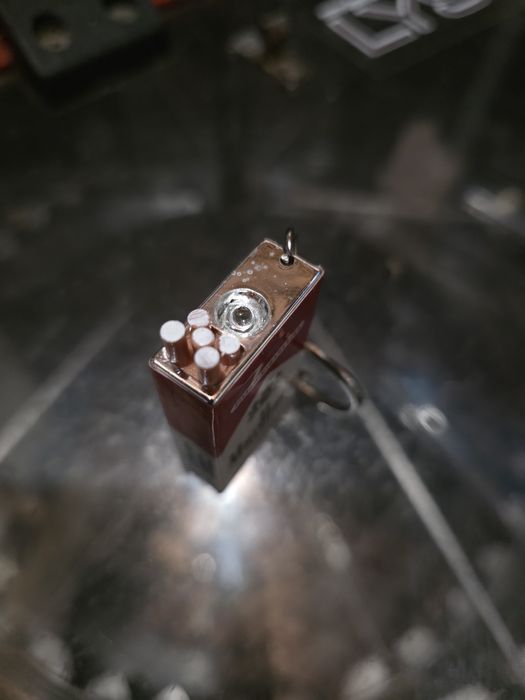 Marlboro Brelok Latarka