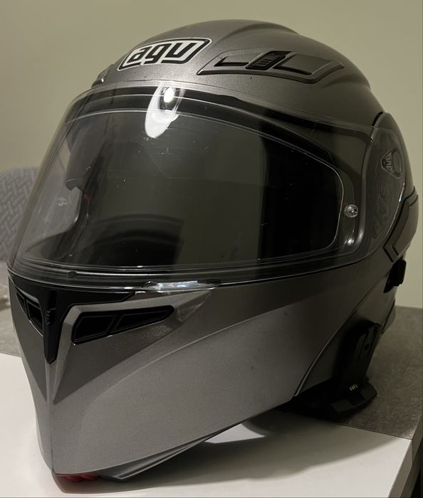 Capacete Modular AGV Compact + Suporte de intercomunicador Incluído