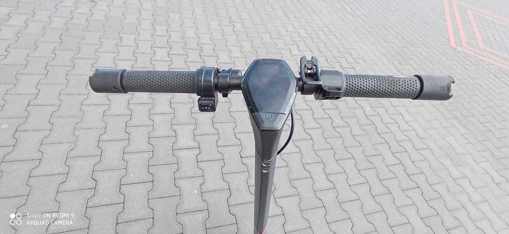 Hulajnoga elektryczna Aprilla eSRz