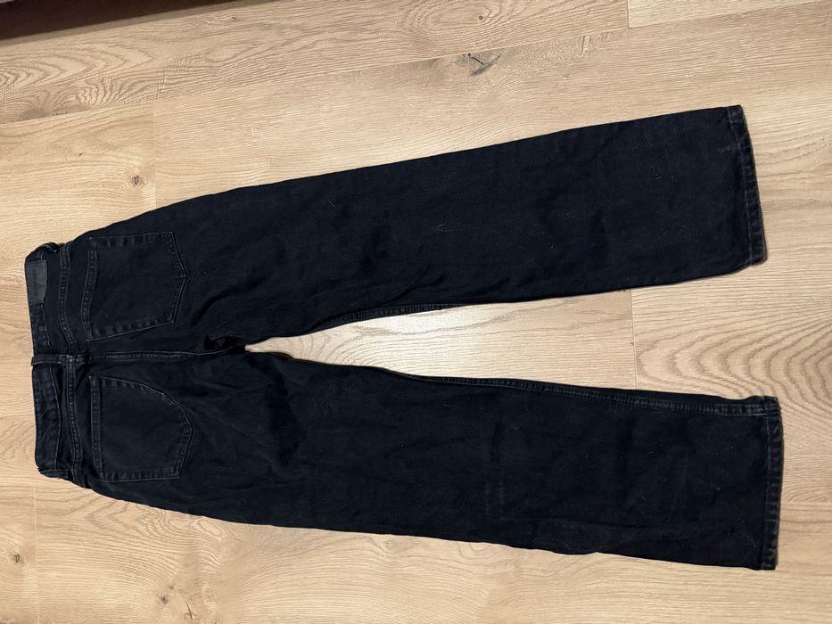 Spodnie jenasowe damskie Weekday XS