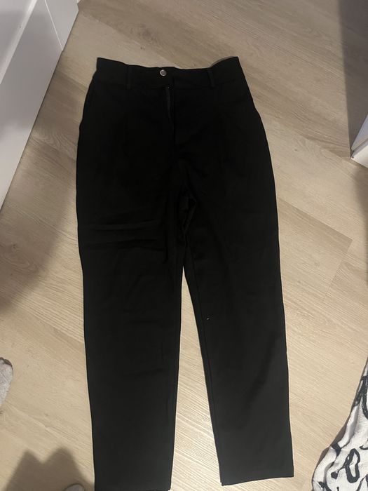 Czarne leginsy push up