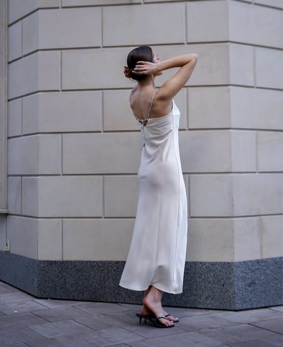 Продам нову святкову сукню, на розпис, на подію