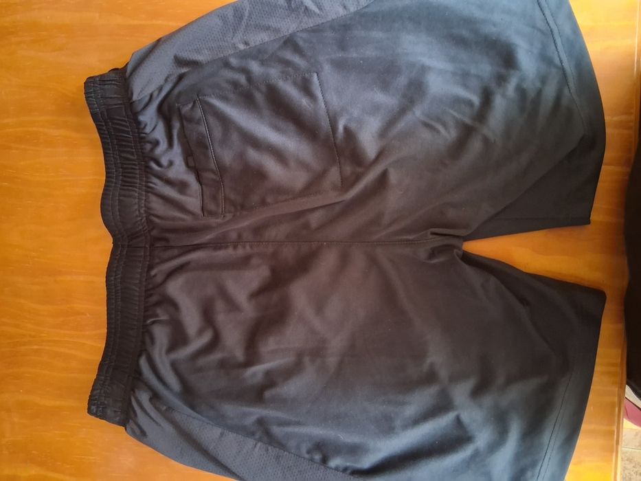 Calções Team Quest