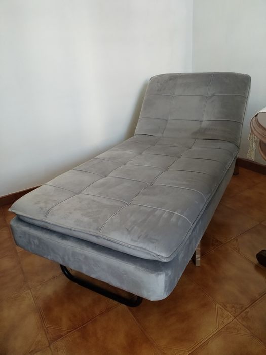 Chaise-longue Beliani ajustável em veludo