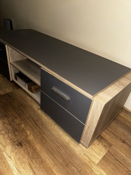 Komoda / szafka RTV – nowoczesna, bardzo dobry stan