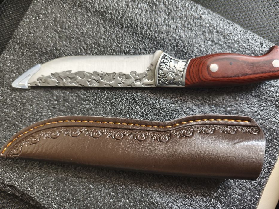 Faca artesanal como nova. Aço inoxidável.