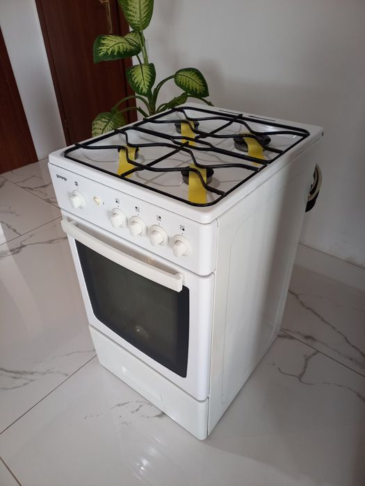 Газова плита Gorenje в чудовому стані