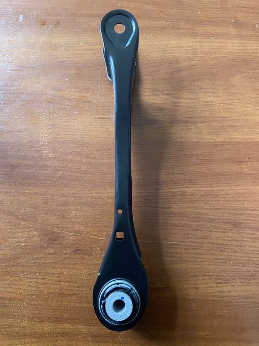 Ричаг задній важeль bmw g60 g70 g26 i4 ix l20 g28