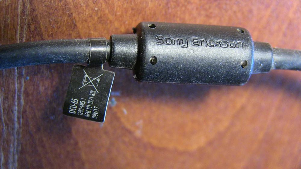 Sony Ericsson Data Cable DCU-65 Дата кабель
