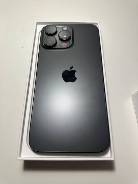 Продам Iphone 15 Pro Max 256 Gb