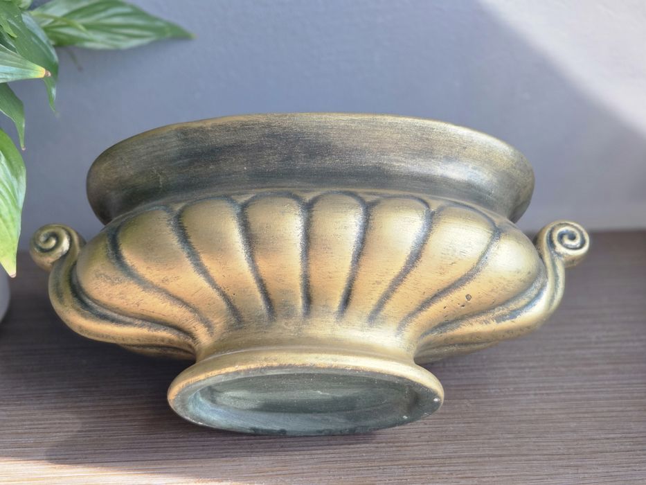 Ceramiczna doniczka gondola w Greckim stylu