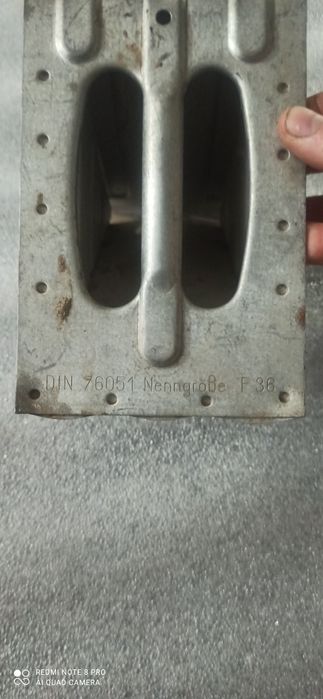 Упор противідкатний.