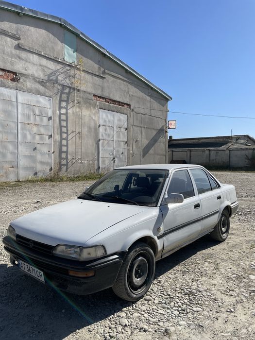 Toyota Corolla e90 1992