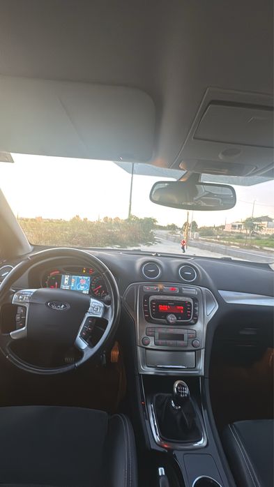 Ford Mondeo 1.8 TDCI 125 CV — photo 5