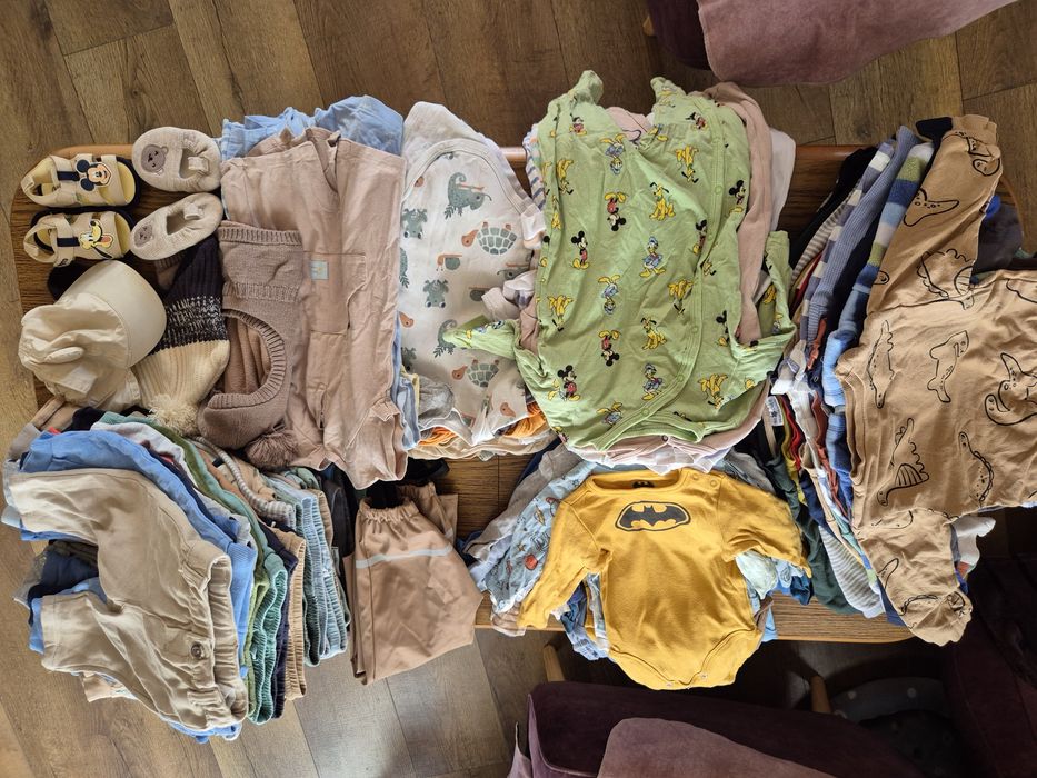 Ciuszki ubrania dla chłopca w rozmiarze 74/80: