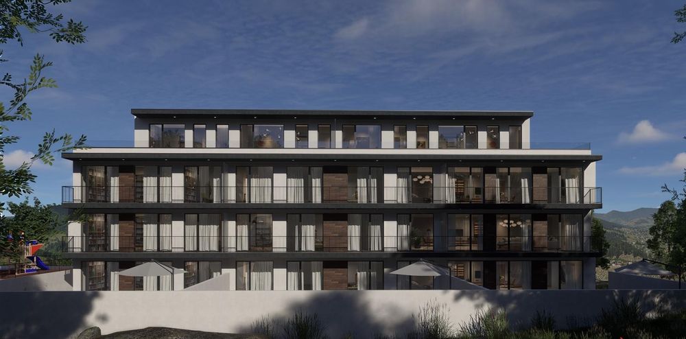 Apartamento T3 com jardim em Planta