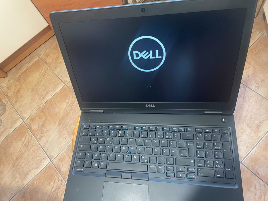 Dell E5580, i5-7200U, 8gb, 240ssd