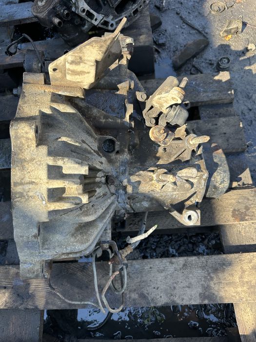 Кпп коробка передач мкпп мазла 6 2.0 бензин