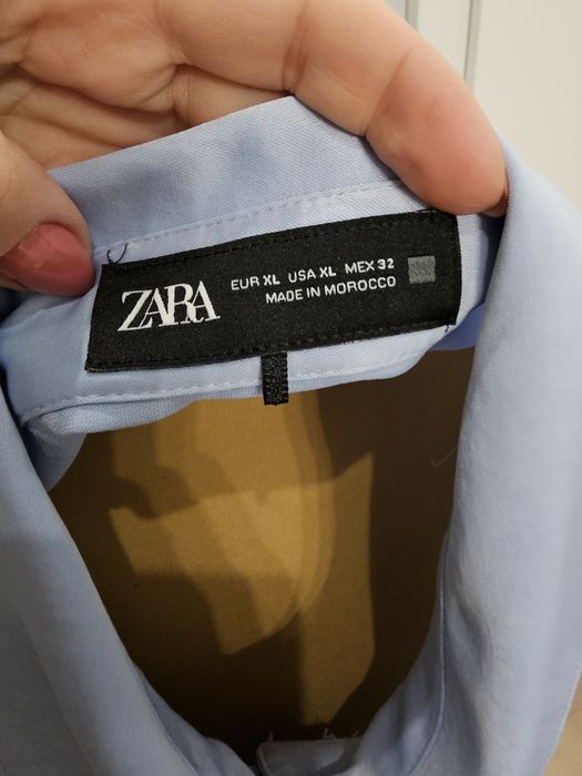 Błękitna koszula satynowa Zara rozmiar XL