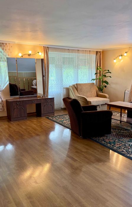 Продаж будинку в мікрорайоні Лезнево