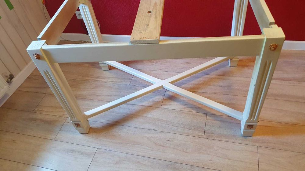 Stół secesyjny z 6 - krzesłami - zestaw