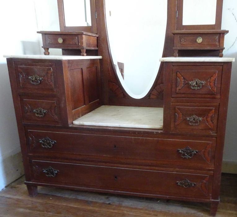 Móvel Pechiché / Toucador e Comoda Muito Antigos (+ de 90 Anos)