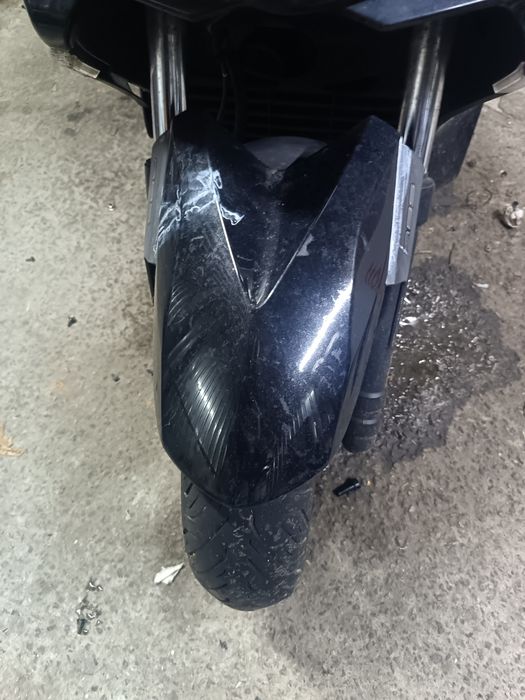 Błotnik przód,przedni Yamaha xmax 09-14r