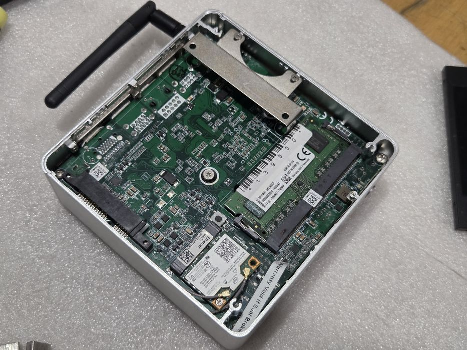 Неттоп міні ПК Zotac Mini PC A4-5000, 4Gb