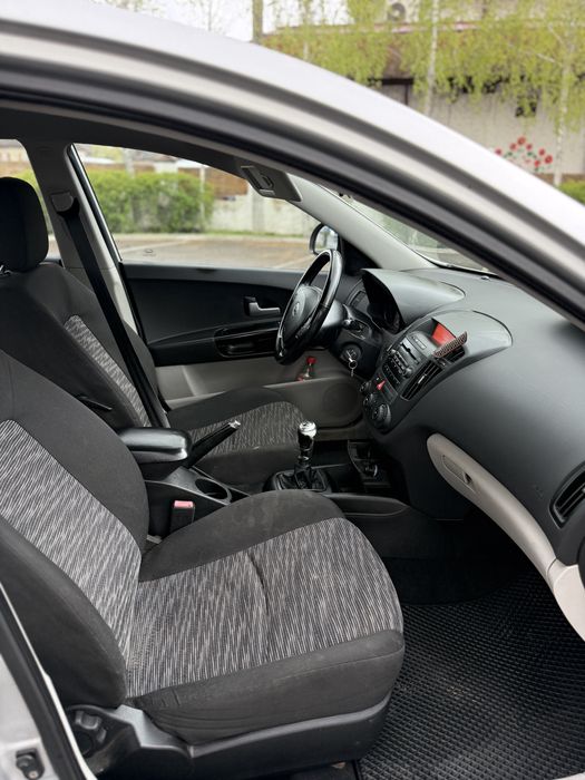 Надійний автомобіль Kia Cee’d 1.6 Diesel Ceed