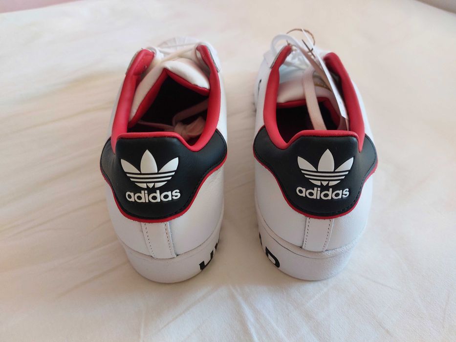 Tenis Adidas Superstar novos 45