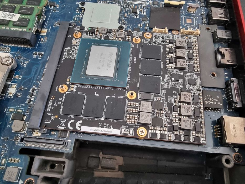 Alienware M18x R2 RTX3000 32GB