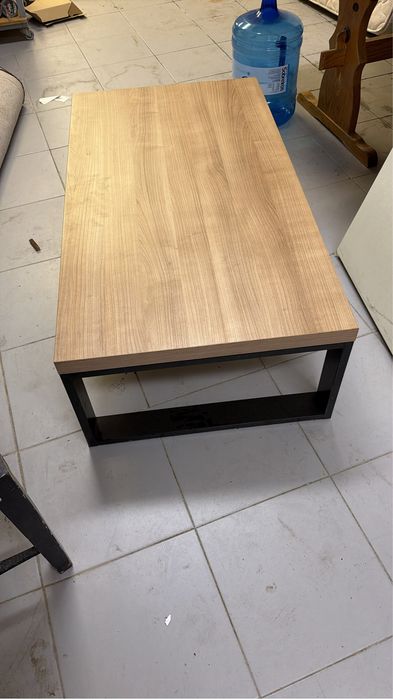 Mesa de centro semi nova