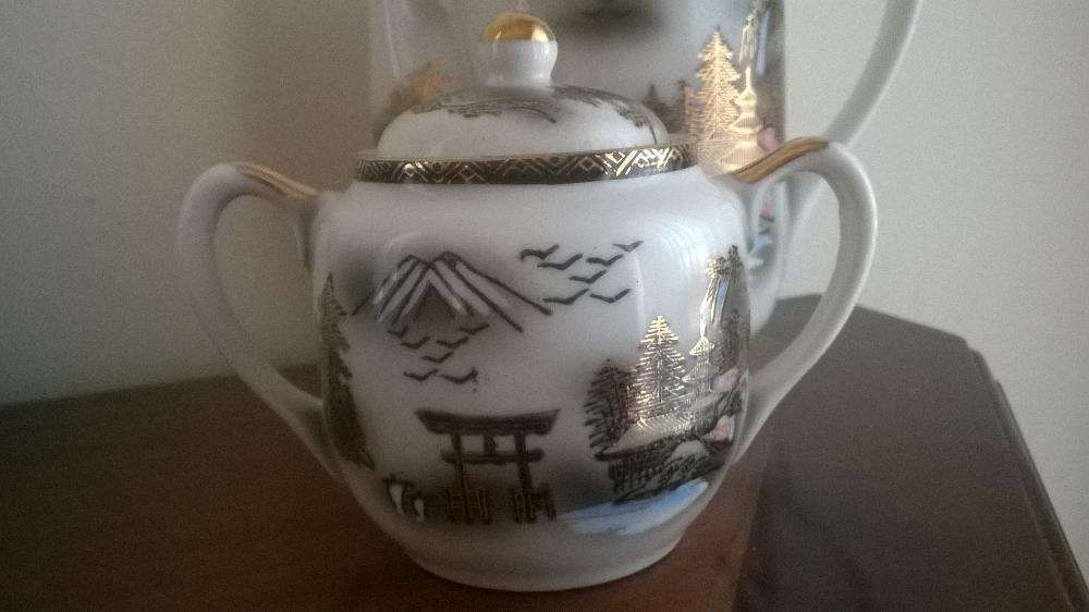 Serviço de Café 6 Chávenas+Leiteira+Bule+Açucareiro com mais de 50 Ano